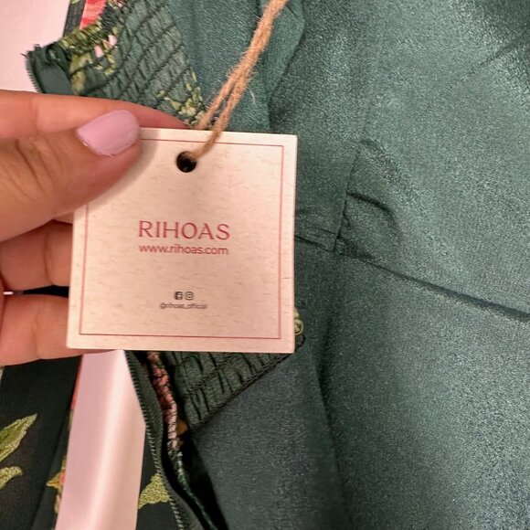 Green Floral Tie Shoulder Slit Midi Dress - Picture 13 of 15